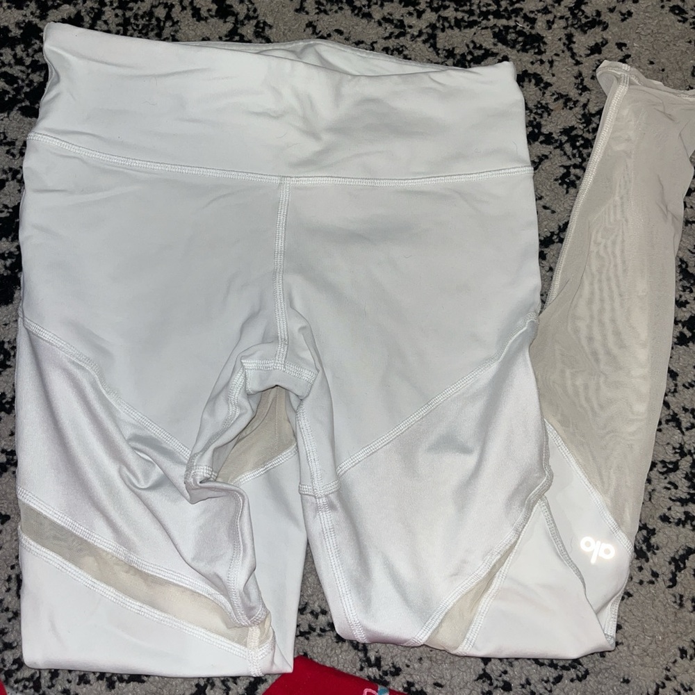 ALO Yoga Classic White Leggings